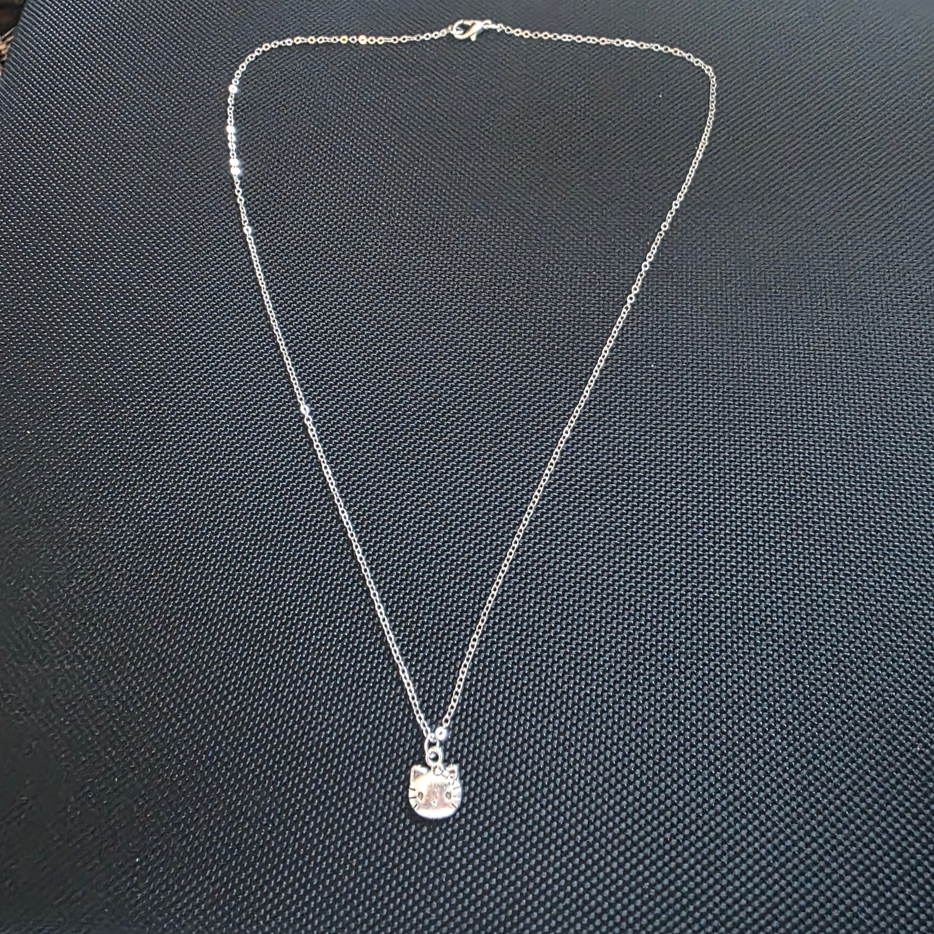 kitty necklace