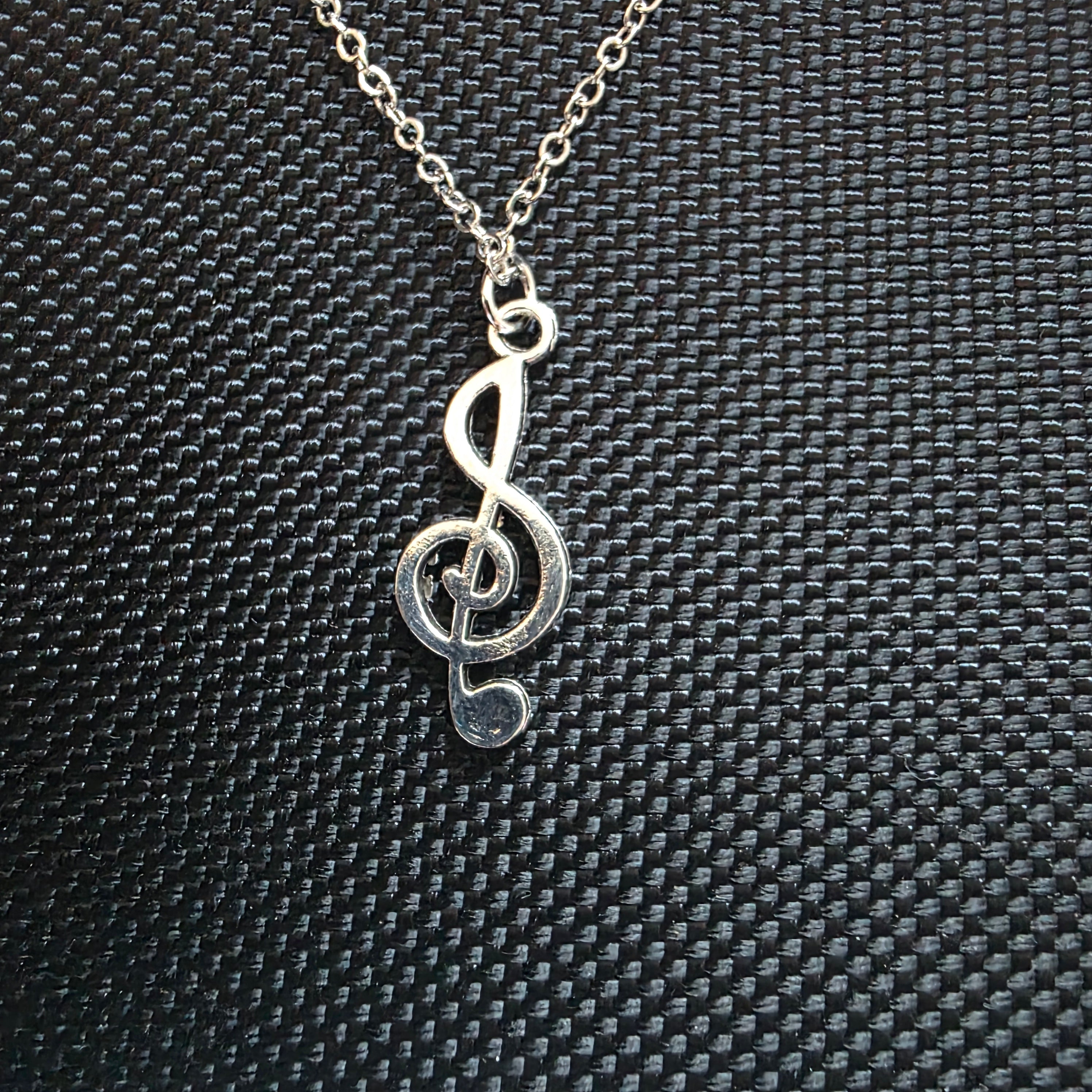 Musical note necklace
